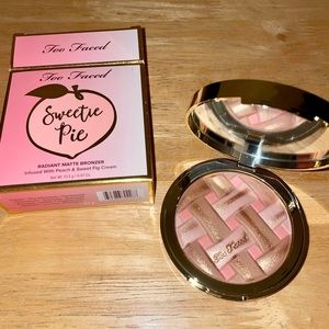 Too Faced Sweetie Pie Radiant Matte Bronzer